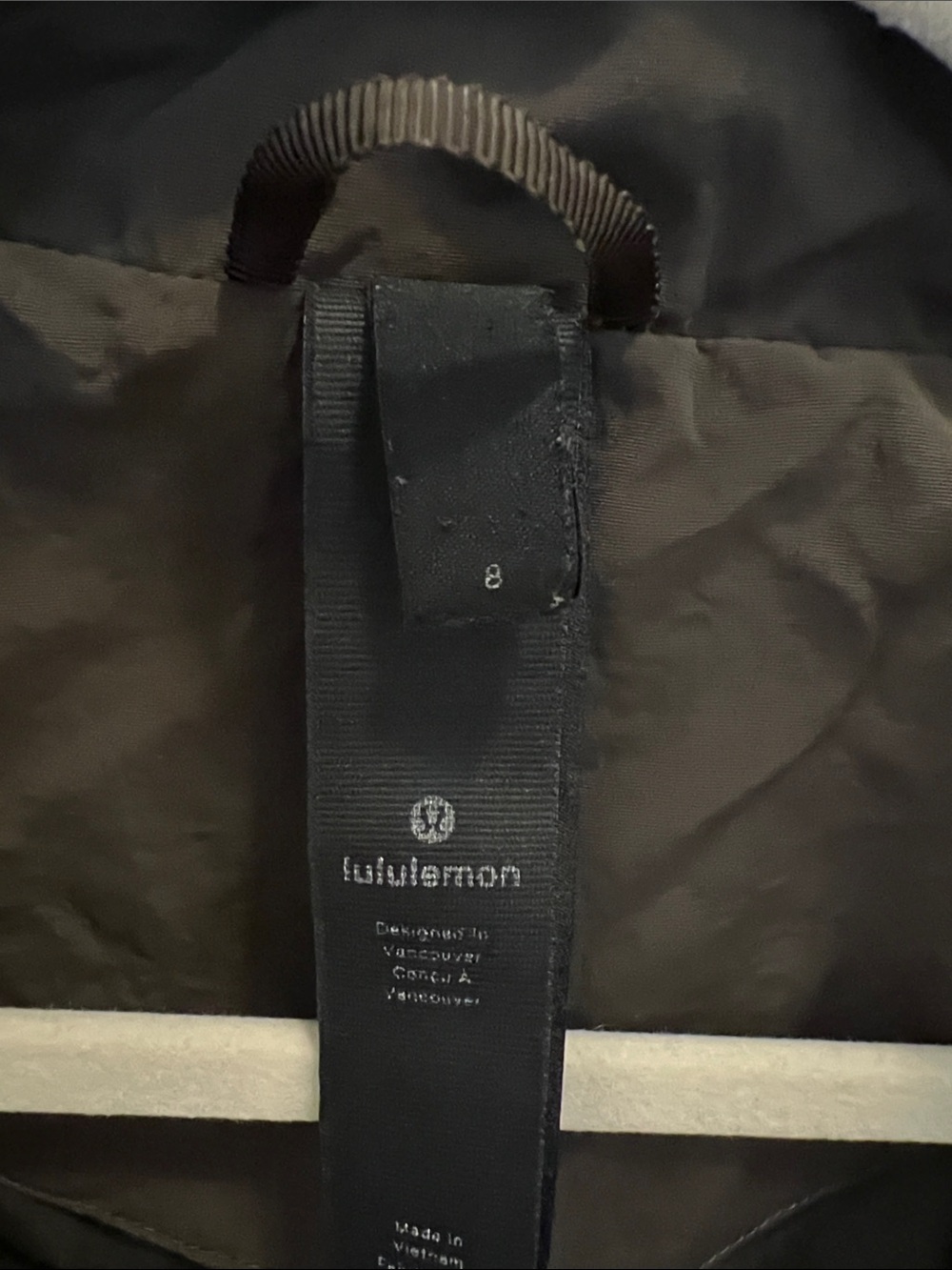 Lululemon hooded jacket / deep olive green - Picture 4 of 6